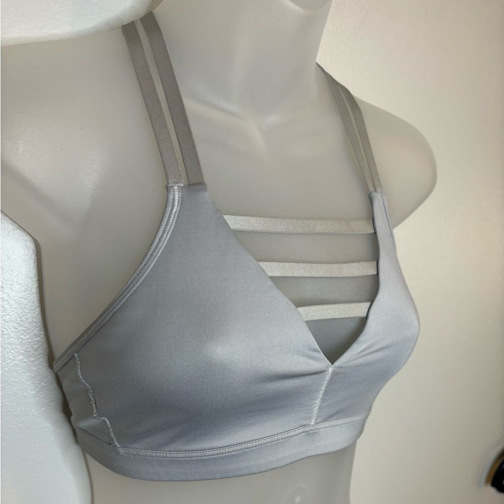 Victoria's Secret VSX Sport Silver Gray Plunge Cage Front Sports Bra Size XS - Picture 3 of 7